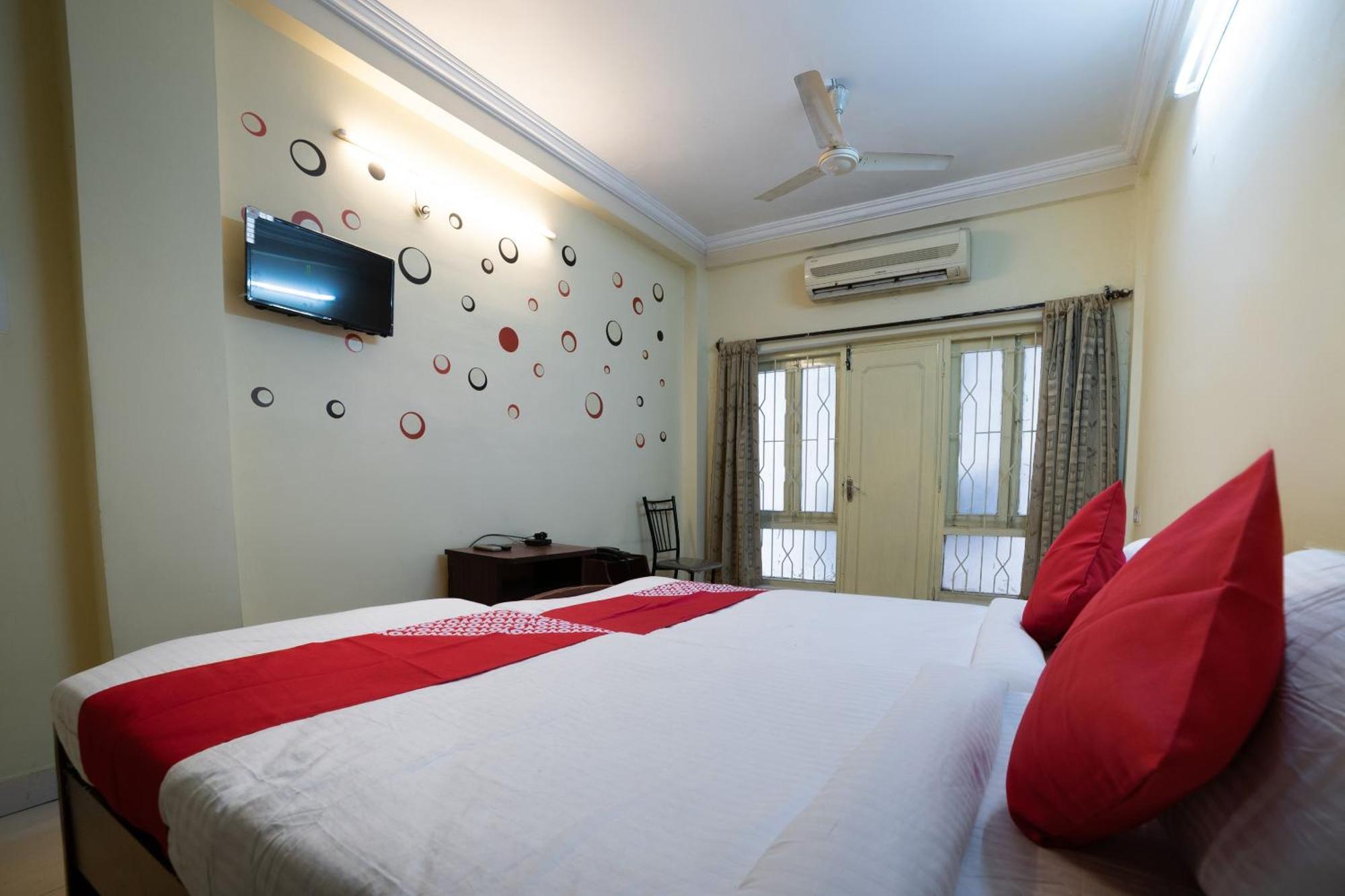 Oyo Th Guest House Hyderabad Exterior foto