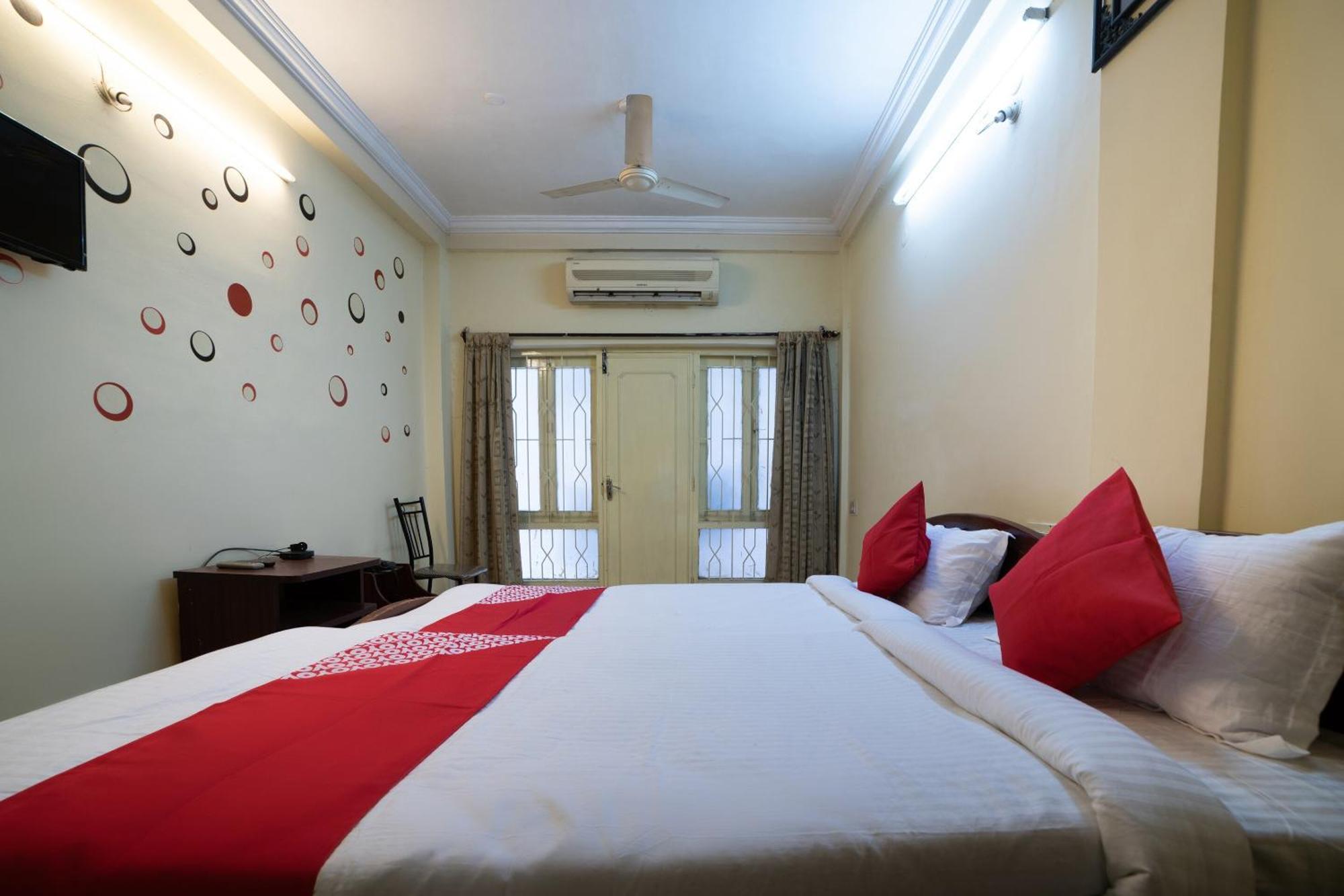 Oyo Th Guest House Hyderabad Exterior foto